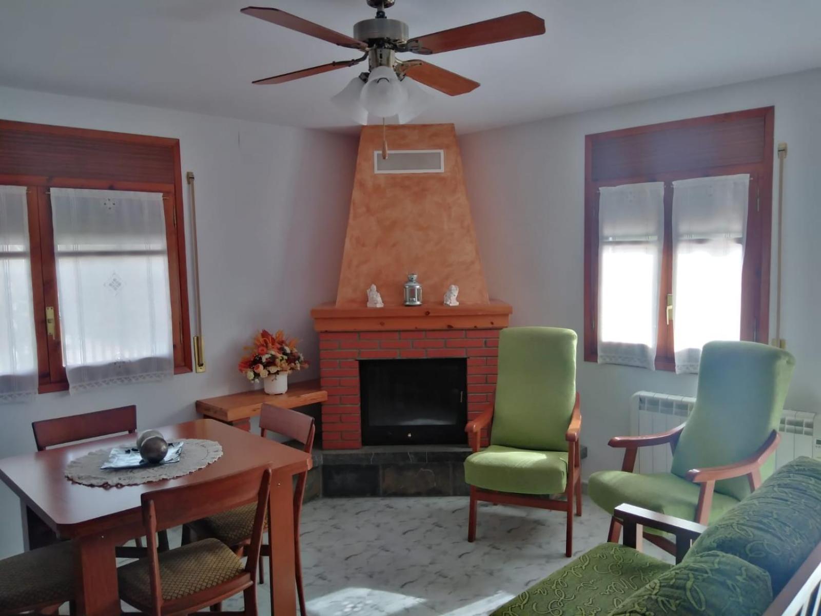 Apartamento Rural Casa Paco Con Jacuzzi Exterior Y Barbacoa Аїнса Екстер'єр фото